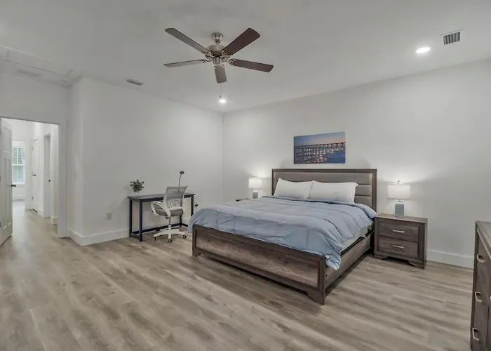 Chasing Dreams Townhome Ii Apartment Pensacola