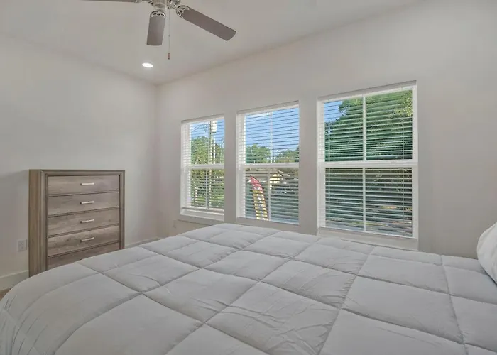 Chasing Dreams Townhome Ii *