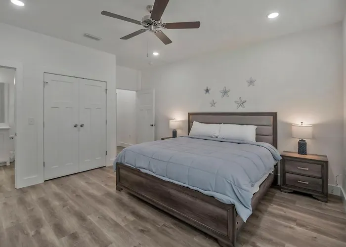 Chasing Dreams Townhome Ii Apartment