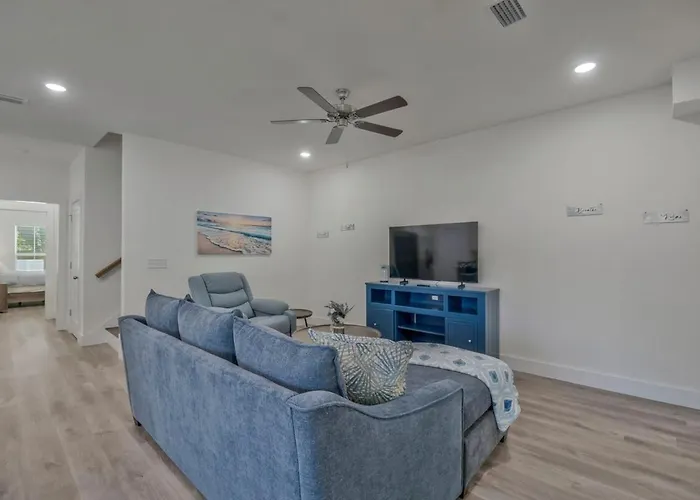Apartment Chasing Dreams Townhome Ii