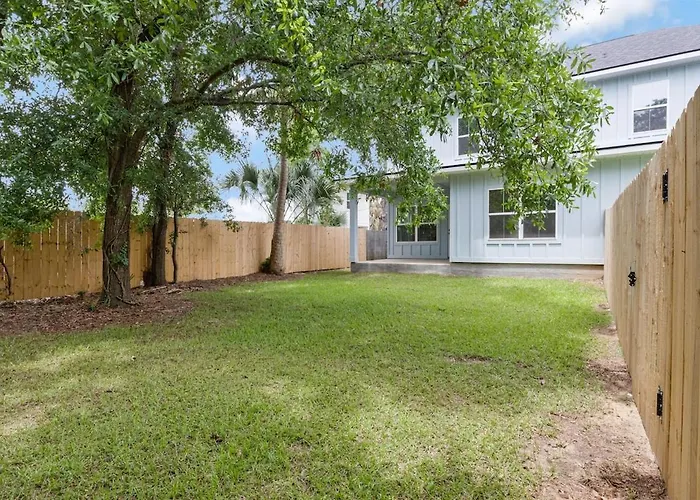 Chasing Dreams Townhome Ii Apartment Pensacola