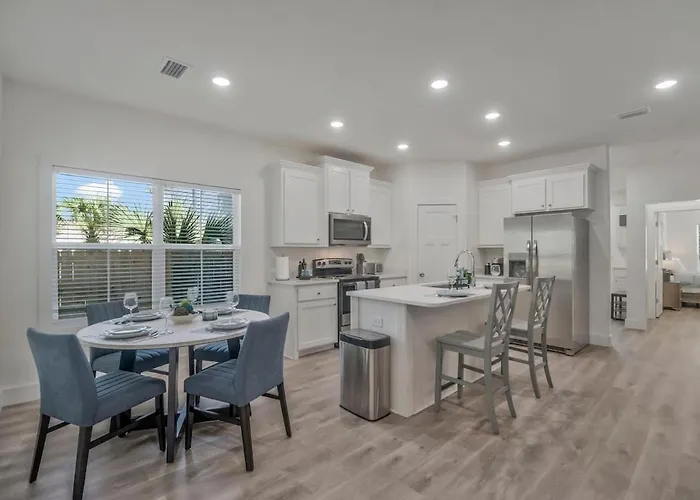 Chasing Dreams Townhome Ii Apartment *
